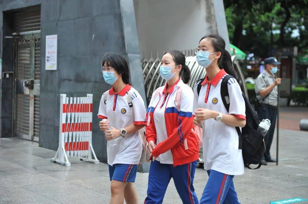 67【中考加油】学子出征日 园丁送考情——厦门六中2021年护航中考