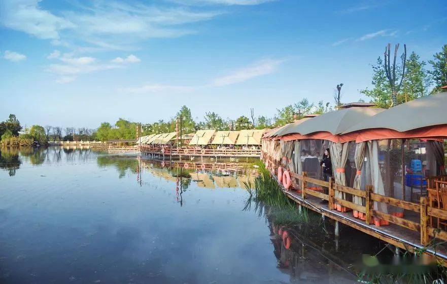 开心天府沸腾小镇又上榜