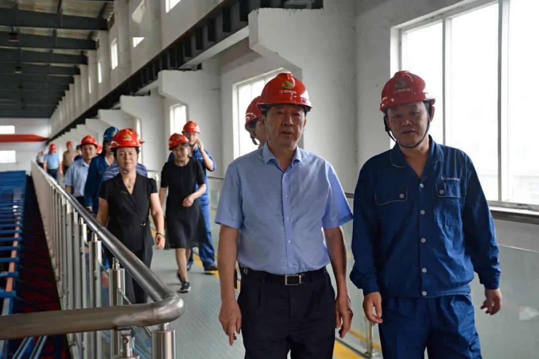 6月23日至24日,省人大常委会委员,环资委主任委员吴治云率队来我市