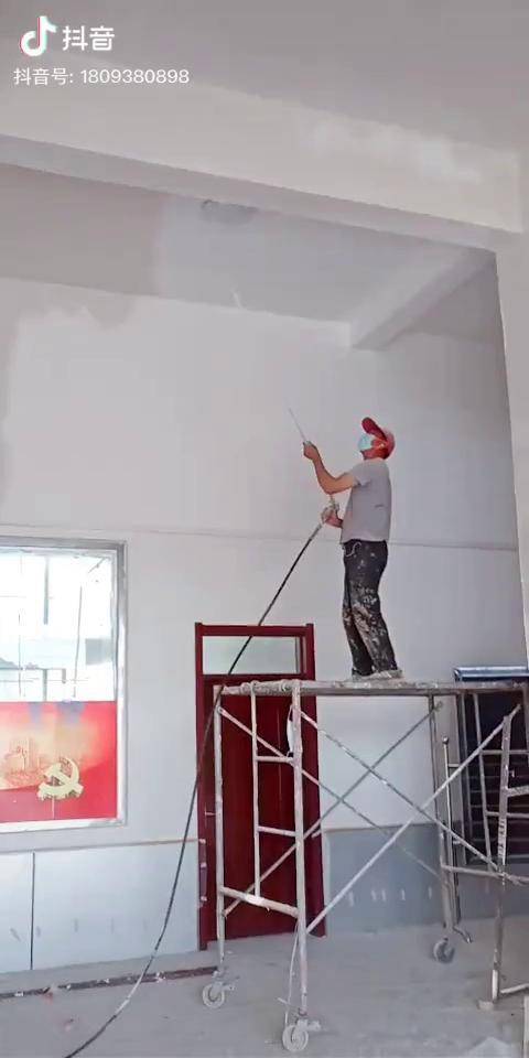 腻子喷涂机家装施工中