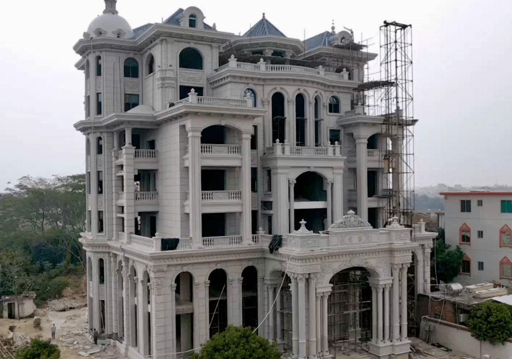 这栋石材别墅造价超过一个小目标