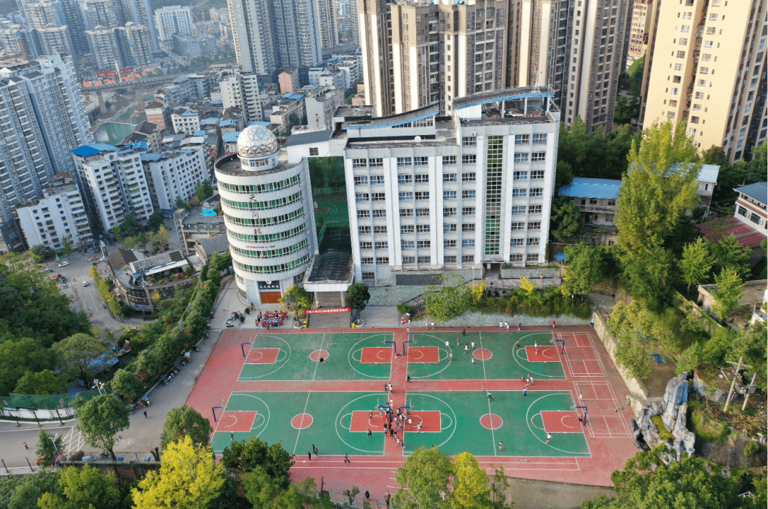 刚才,万中,万三中,传出喜讯._万源市