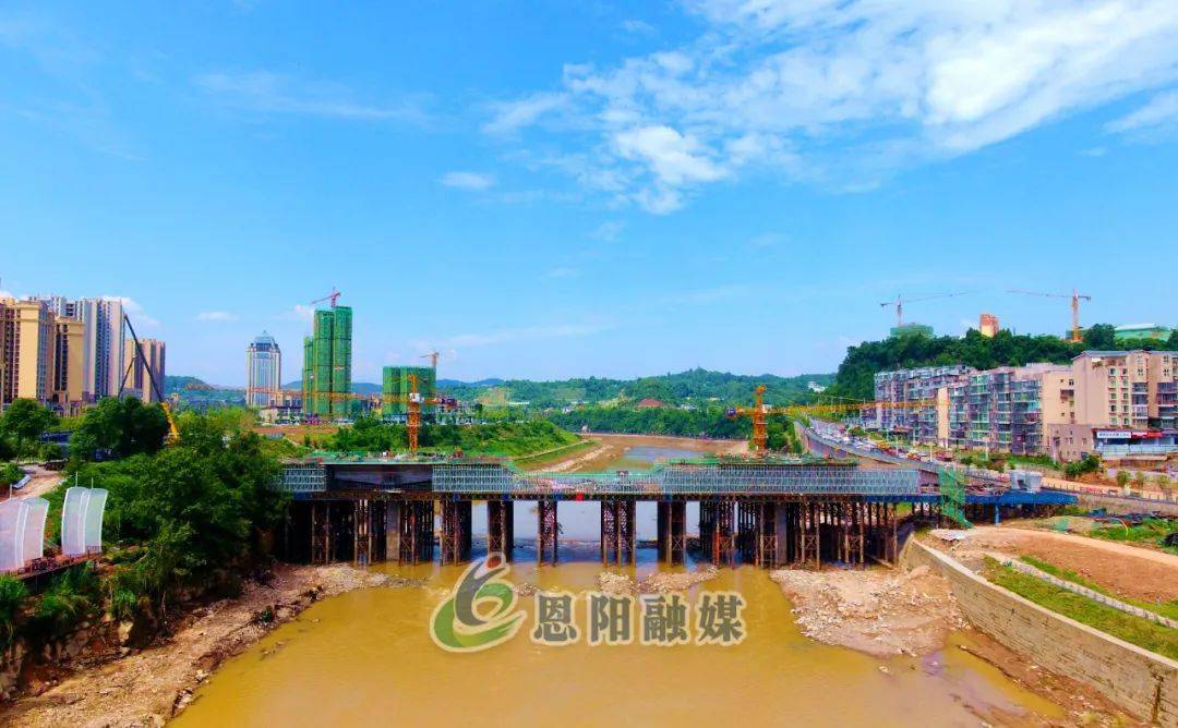 奋斗百年路启航新征程直击飞凤大桥项目建设快速推进