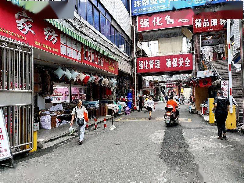 如今的南充西门市场是不是有点冷清?