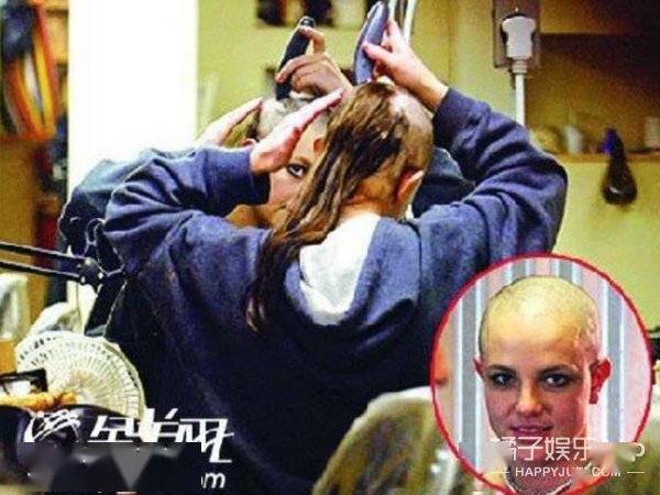 小甜甜布兰妮消失乐坛,竟是被团队和亲爹操控