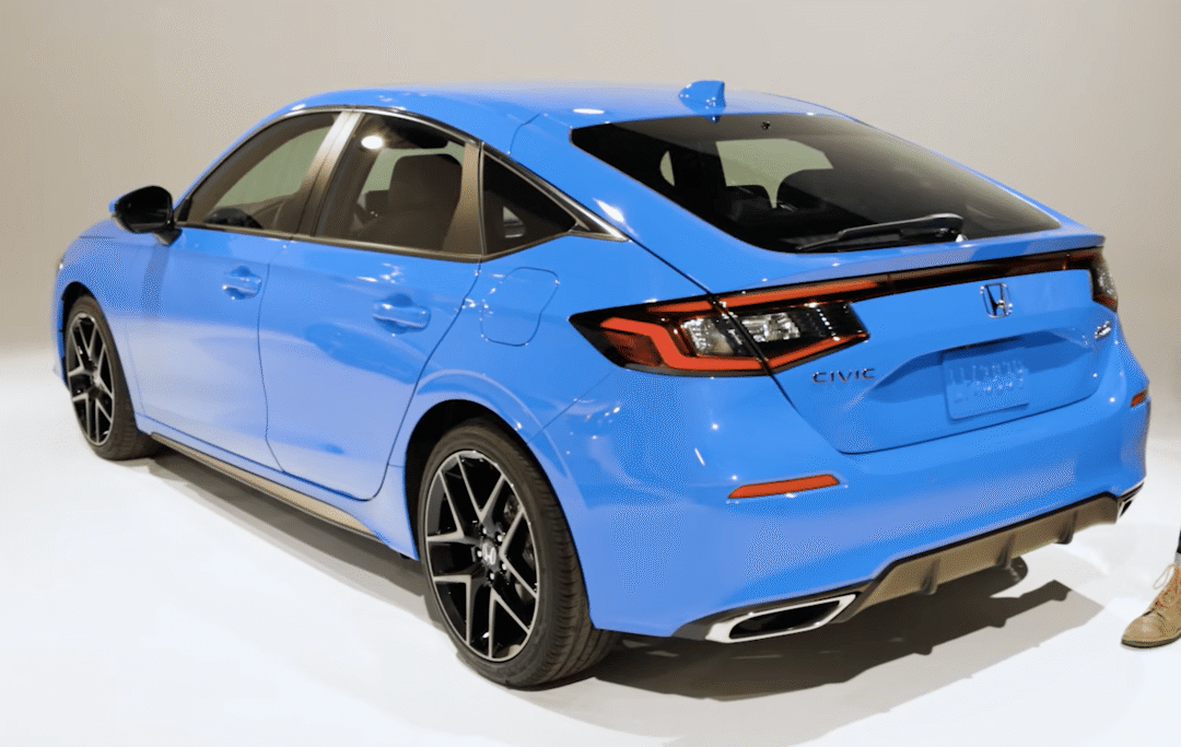 新一代本田思域两箱版来了激进溜背样式继续秒天秒地秒空气