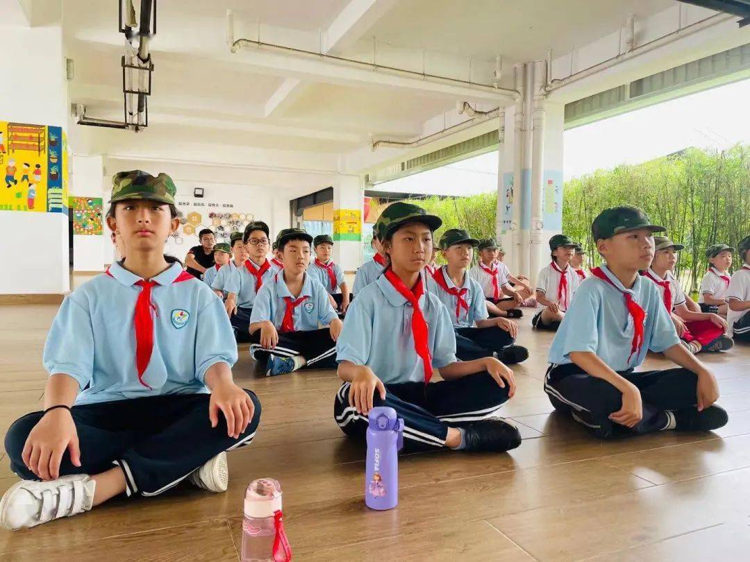 三好海棠娃红领巾心向党争做时代好少年海棠小学参加2021年金山区