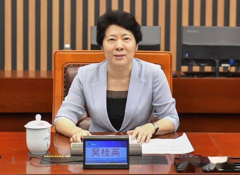 长沙晚报全媒体记者 余劭劼 摄6月28日上午,省委常委,市委书记吴桂英