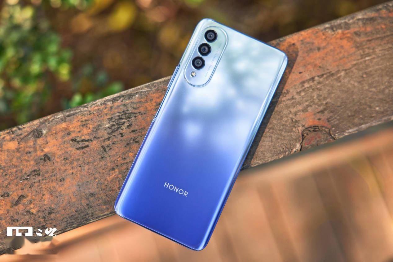 it之家开箱荣耀x20se5g图赏6400万高清ai三摄