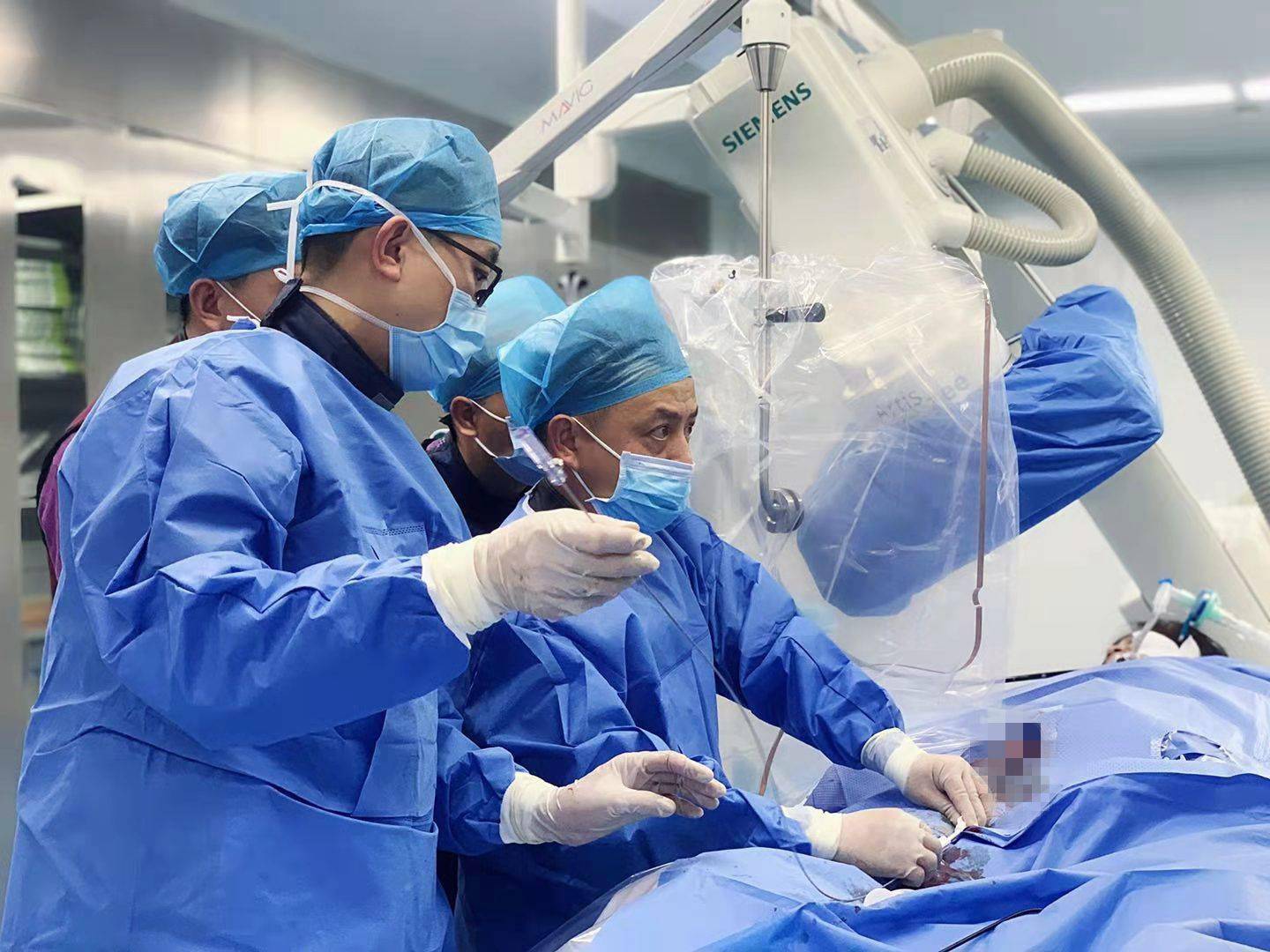 禅城区|佛山市禅城区中心医院独立完成首台左心耳封堵联合卵圆孔未闭一站式手术