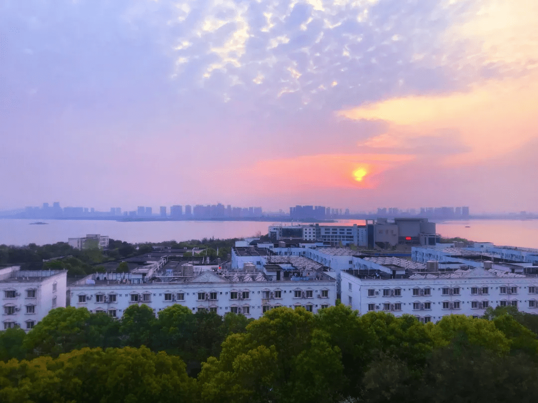 武昌理工学院 风景图片