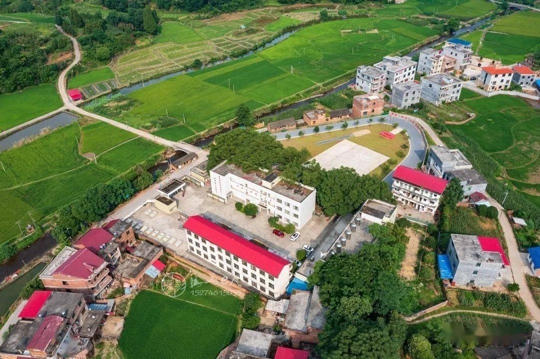 67航拍学校东安县新圩江镇中田学校照片视频跟10年前对比看有什么