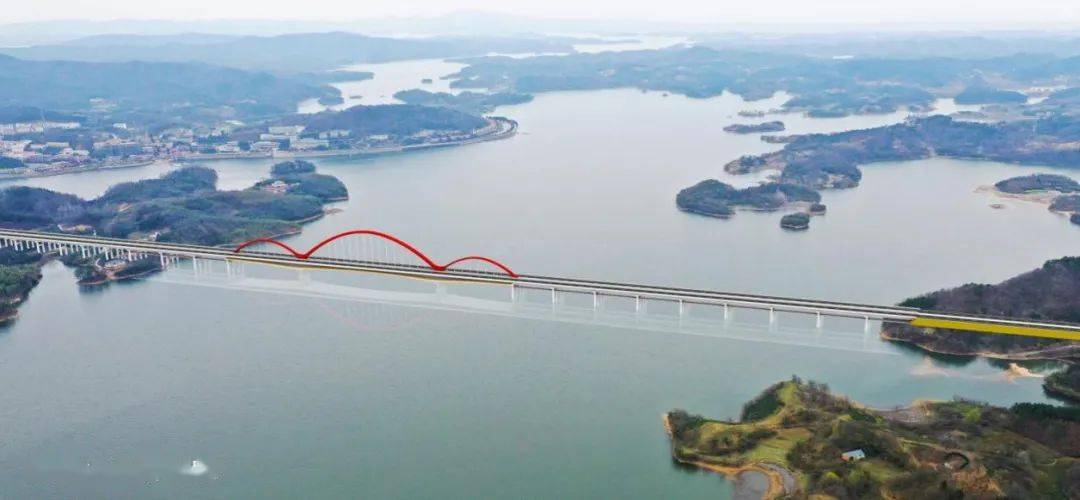 大别山高速公路明港至鸡公山段起于信阳市平桥区王岗乡东南,路线向南