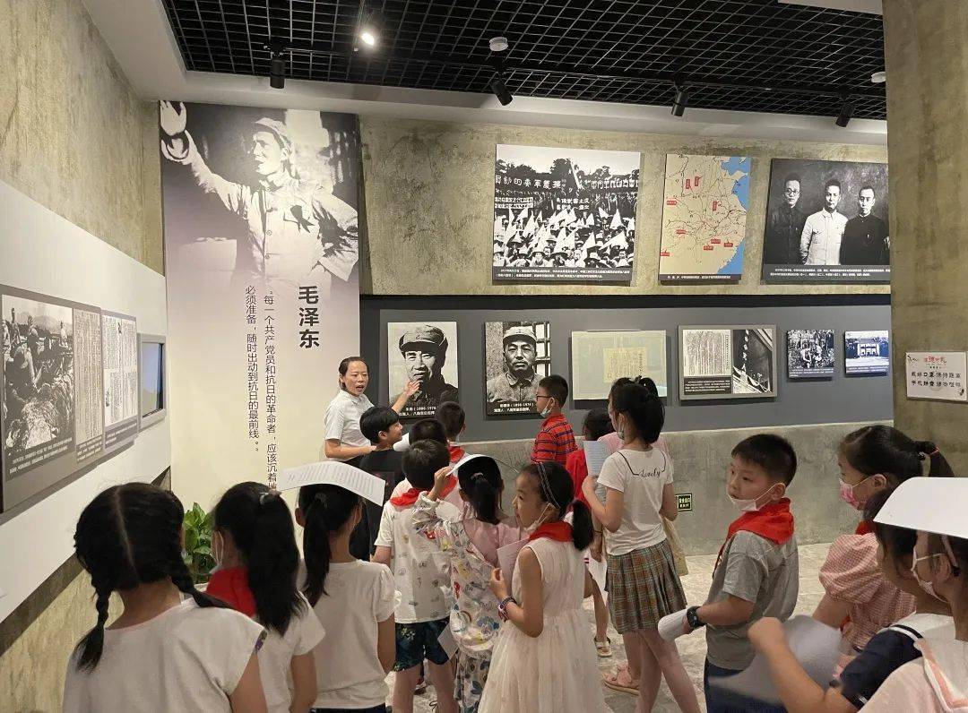 学习百年党史赓续奋斗荣光江岸区第五届红领巾小小讲解员场馆实训陆续