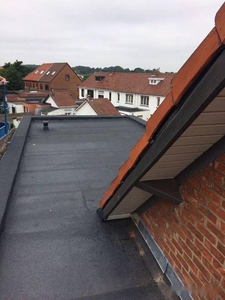 轻钢笔记《现代风格建筑平屋面的防水处理》_天沟