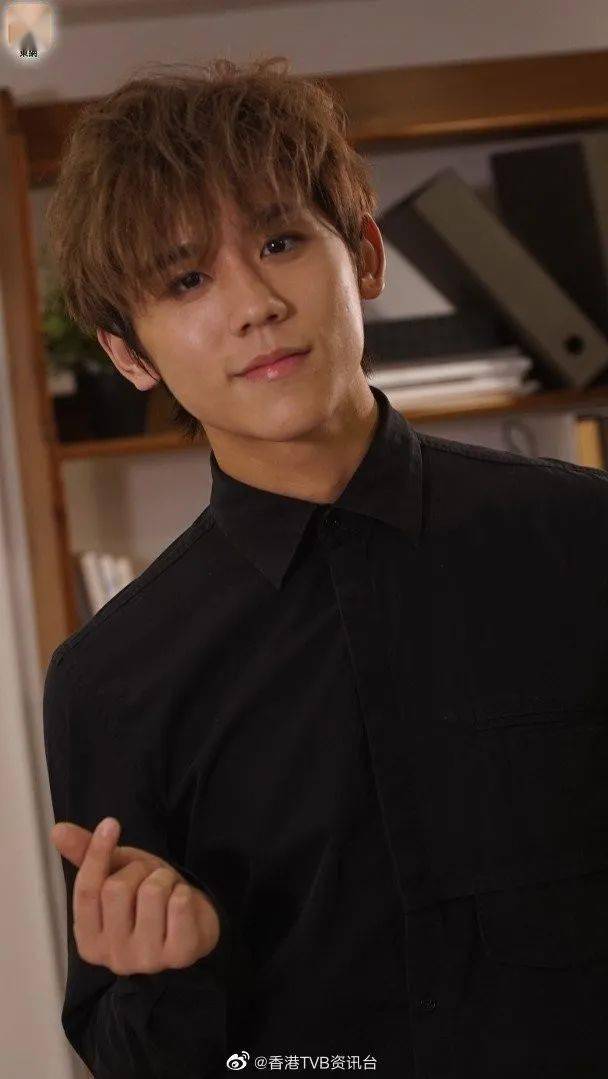 港大学霸靠一招减肥变靓仔_archie