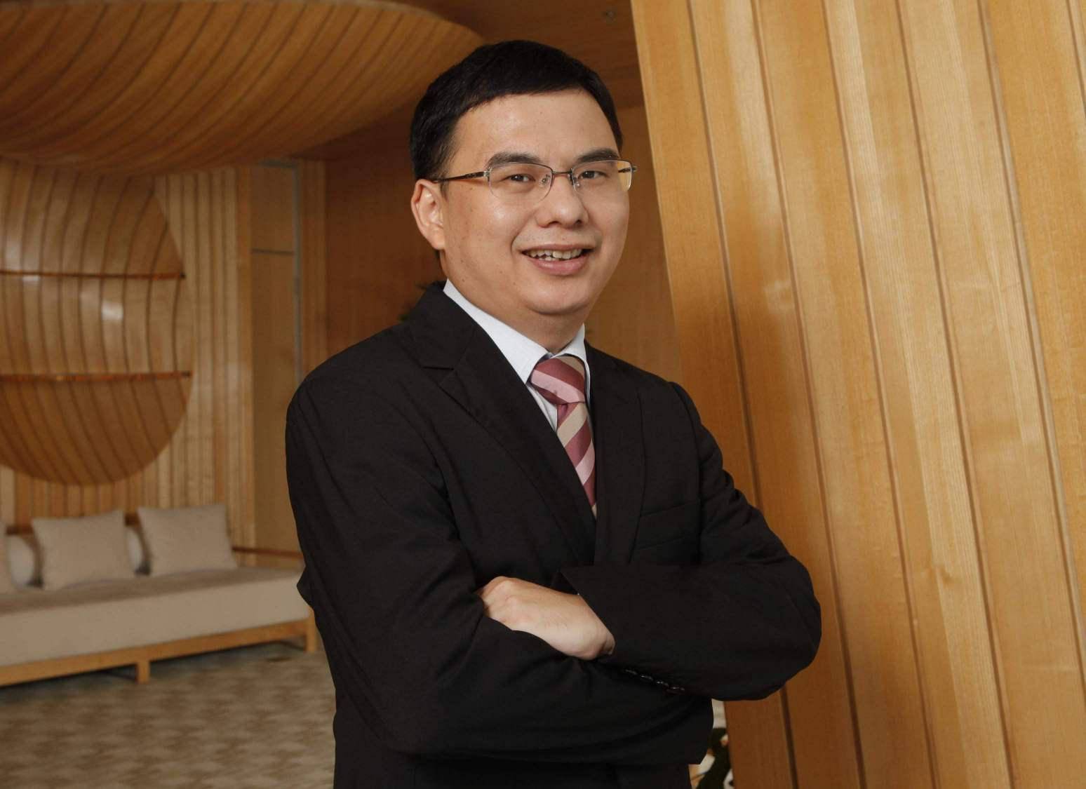 从乡村教师到广西第一富豪:他白手起家,卖房创业实现人生逆袭_蒋仁生