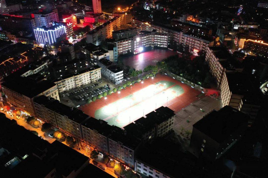 【高清航拍】宣威市民族中学_教育