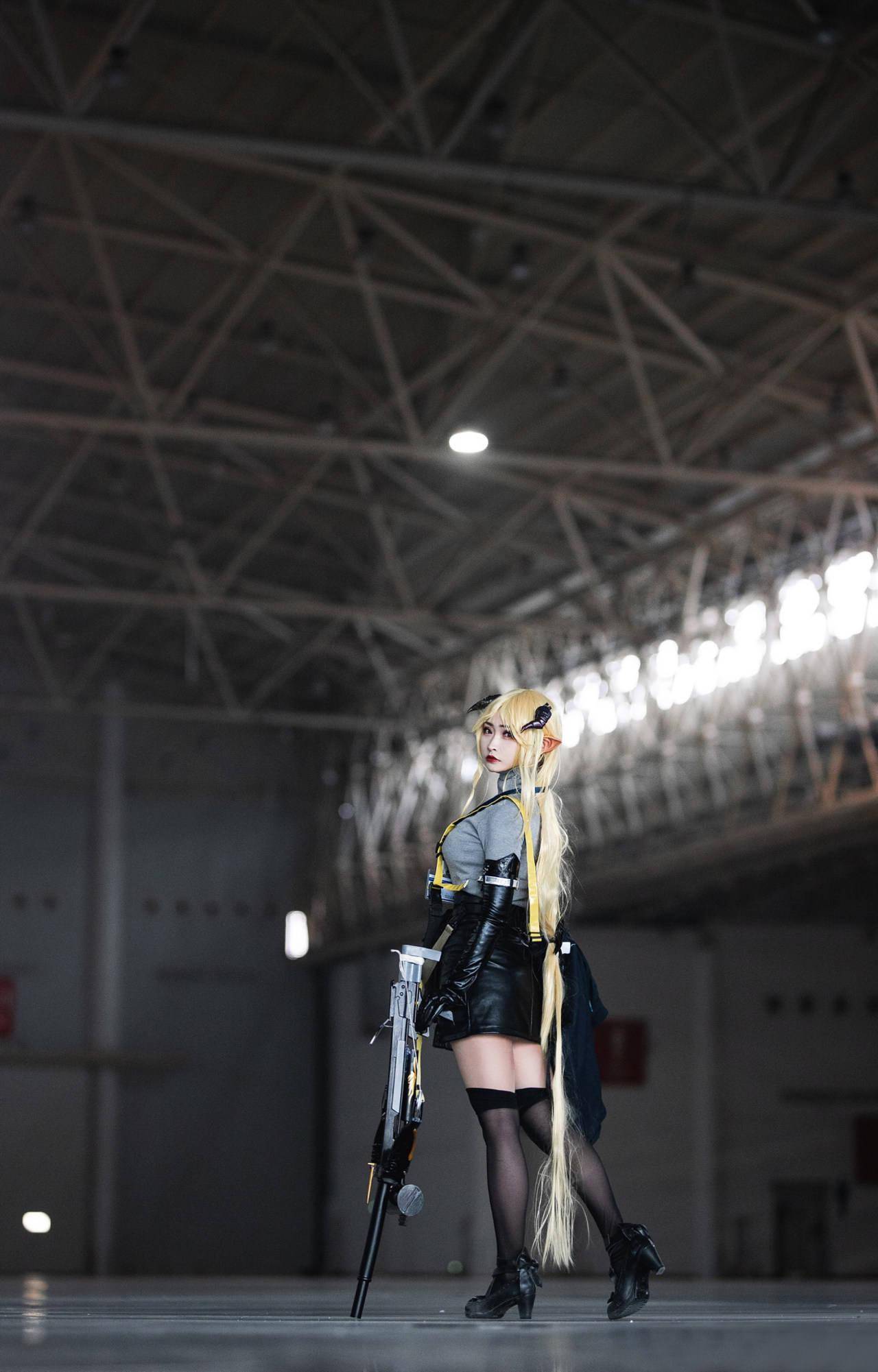 明日方舟 陨星cosplay 2