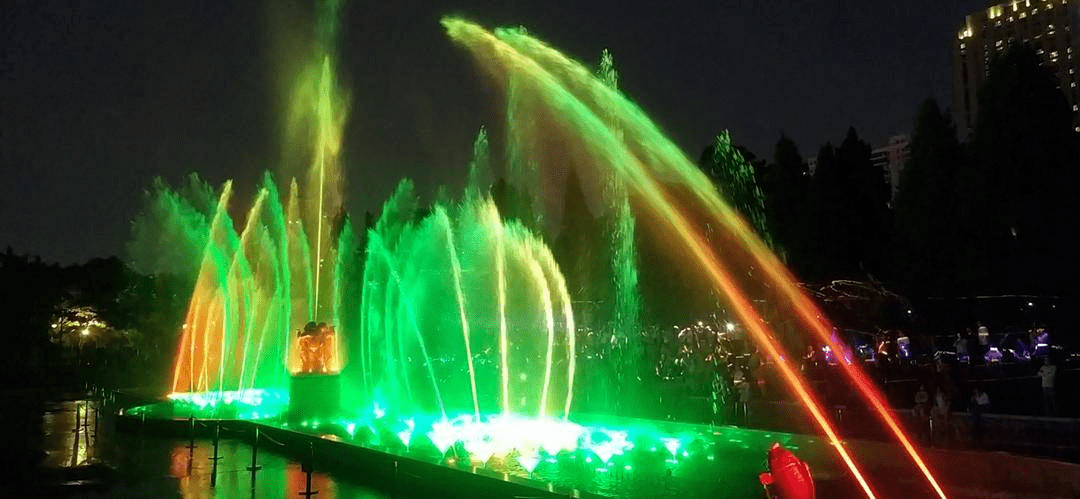 中山公园音乐喷泉灯光秀开始啦