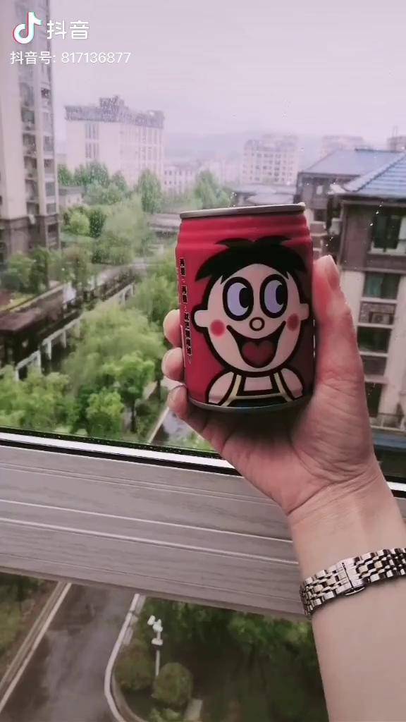 坐等六一的第一瓶旺仔牛奶因为它的寓意是愿你能有一个宠你如小孩一般
