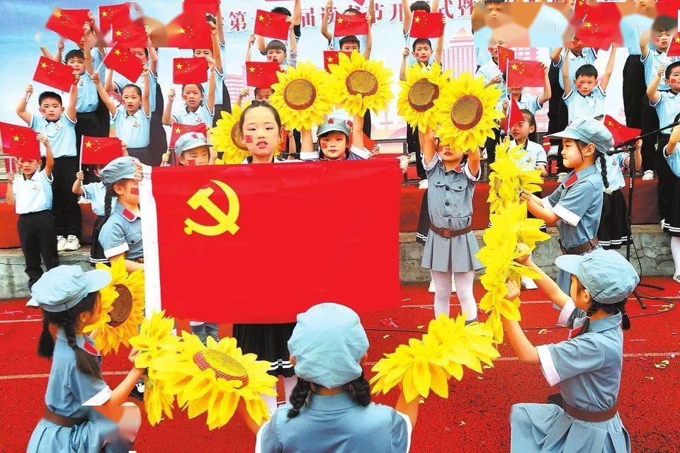 李慧【高端论坛】把红色故事讲得"身临其境"_革命