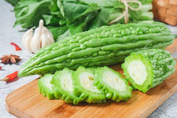 睡觉时间|小暑至盛夏始，这些食物清凉消暑