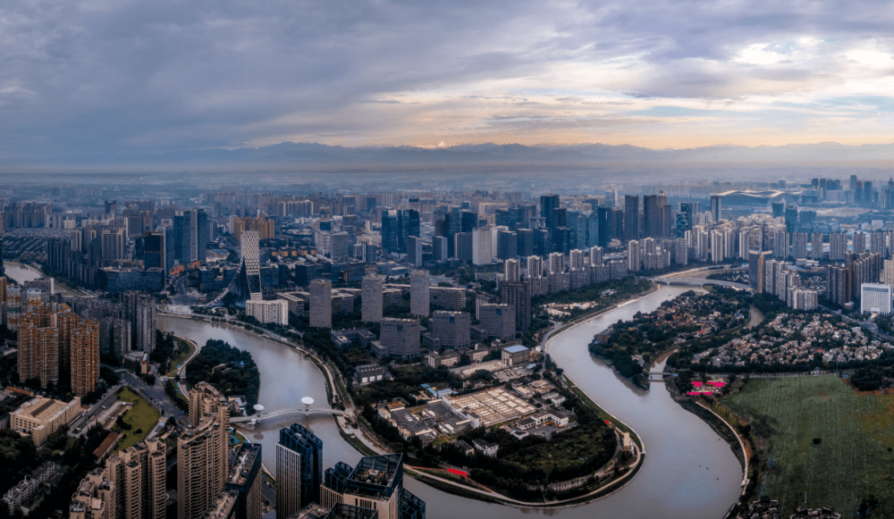 成都:探索超大城市治水之道