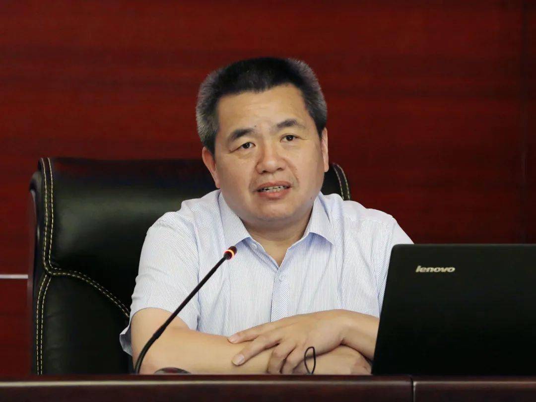 国家应对气候变化战略研究和国际合作中心主任徐华清作专题辅导报告