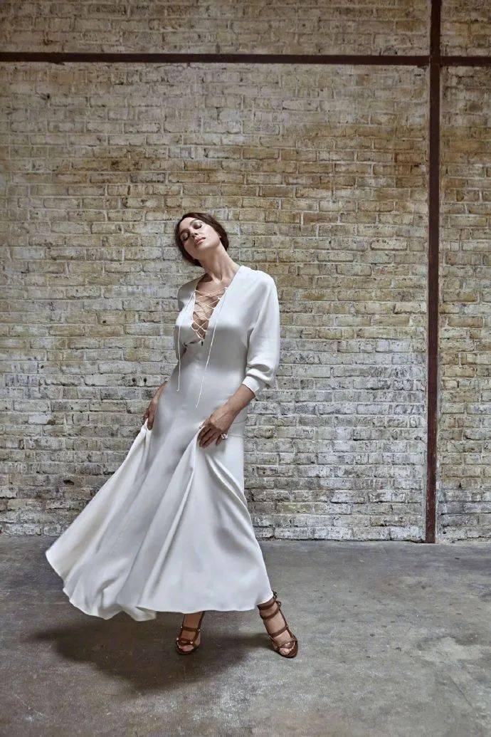 气质|全世界都在等的那个她，长大了！