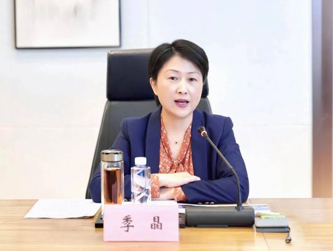 副总裁徐建平一行赴苏州相城区参观,与苏州相城区区委书记季晶等领导