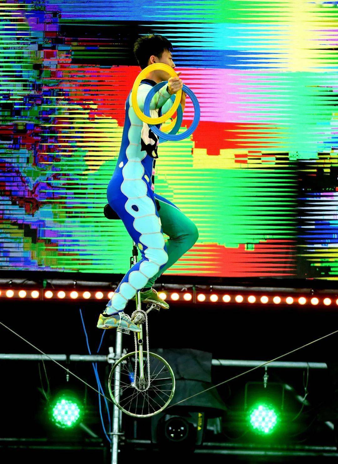 刺激带劲儿8000人次破纪录