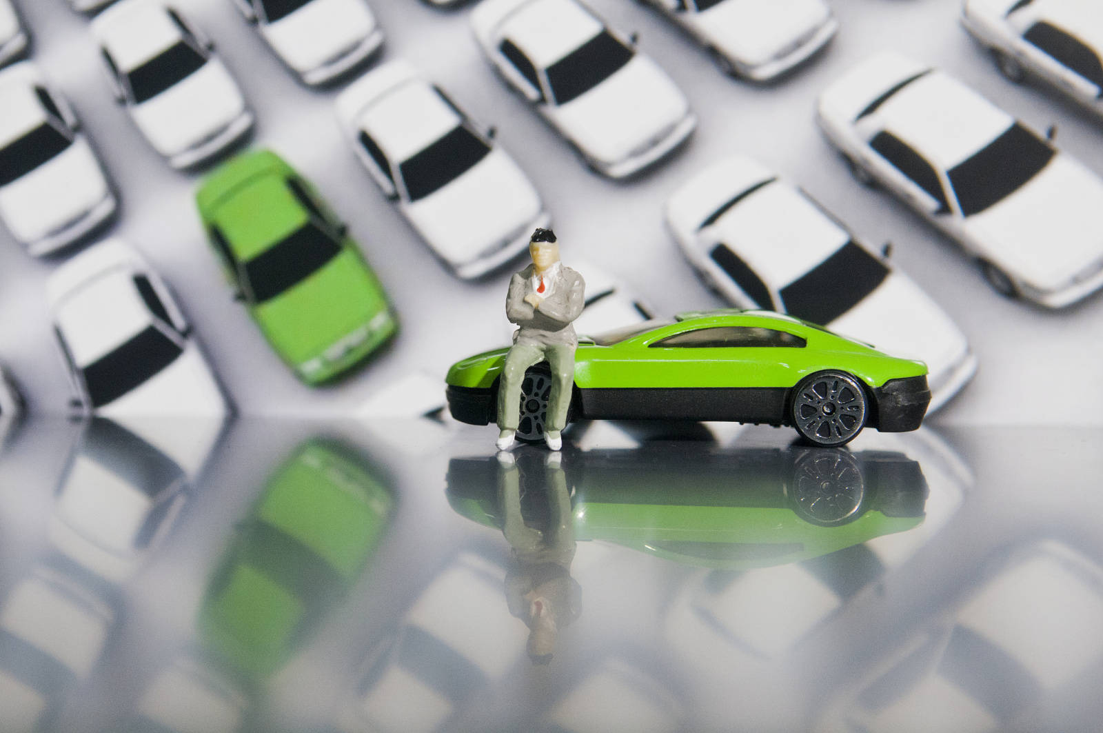 二手车市场潜力巨大为何新能源汽车却在二手车市场遇冷 新车