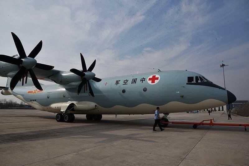 中运9首创全军首个空中医院下一个是运20大型运输机
