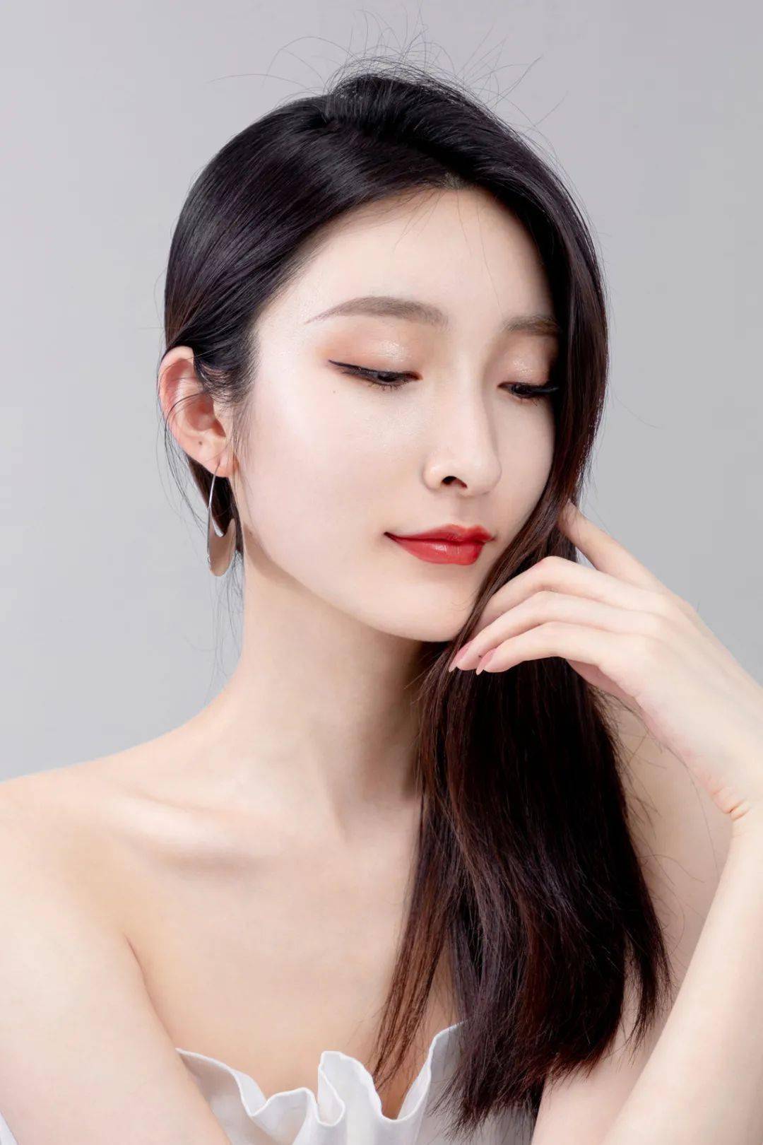因为|“渣女唇妆”是什么鬼？凭什么直男都爱它？！