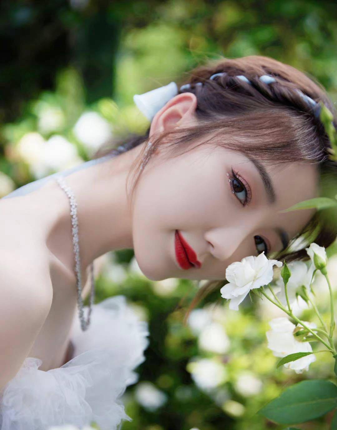 一问一答| 赵丽颖,赵露思,毛晓彤,傻白甜女星,张韶涵吴尊,万茜