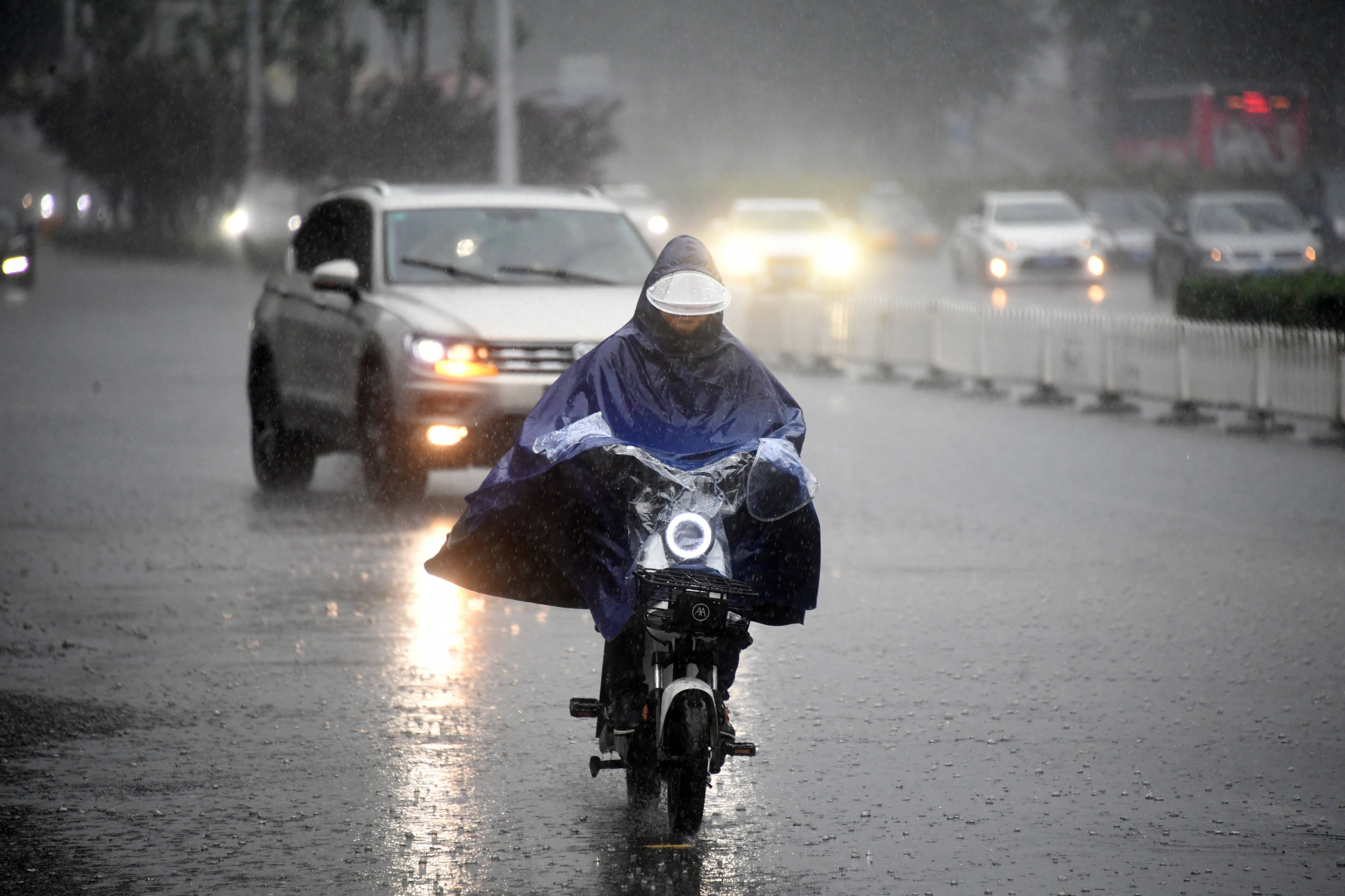 北京迎来强降雨