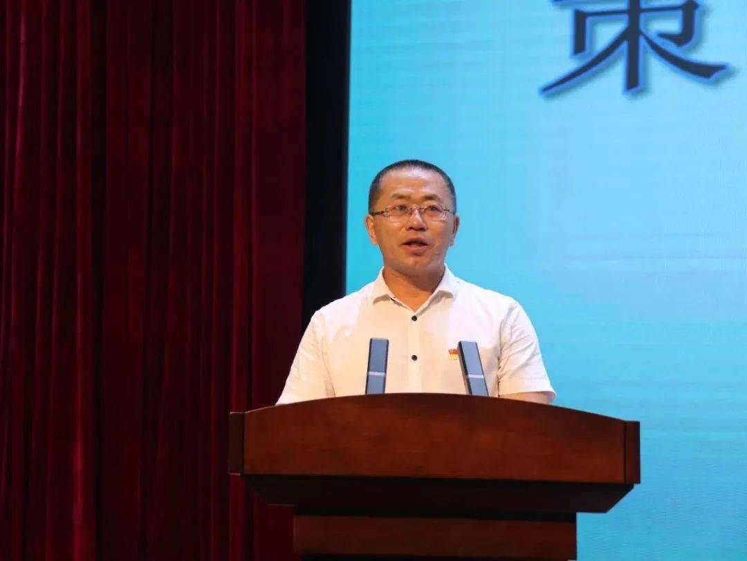 盟委委员,盟委一级巡视员高长胜,扎赉特旗委书记孙兴宇,旗委副书记