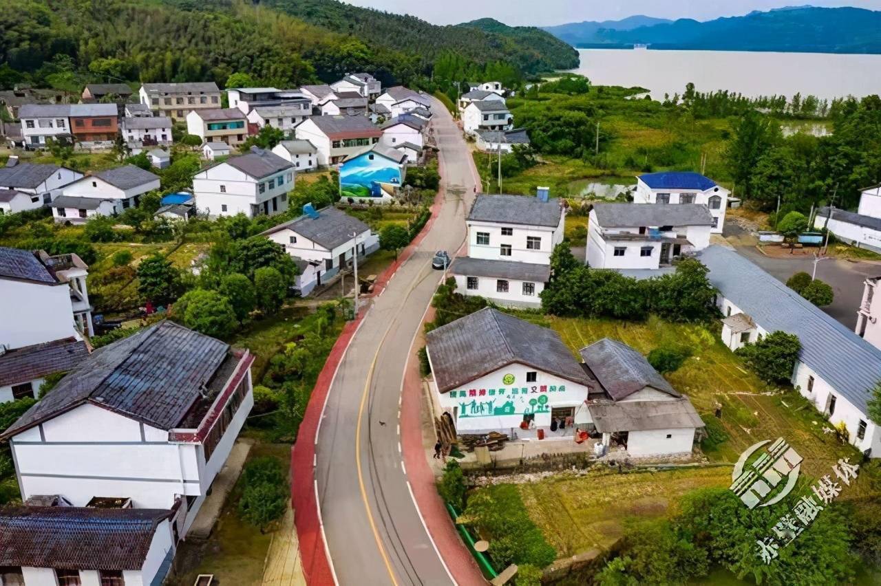 山水赤壁 | 赤壁这个村太美了,来了就不想走