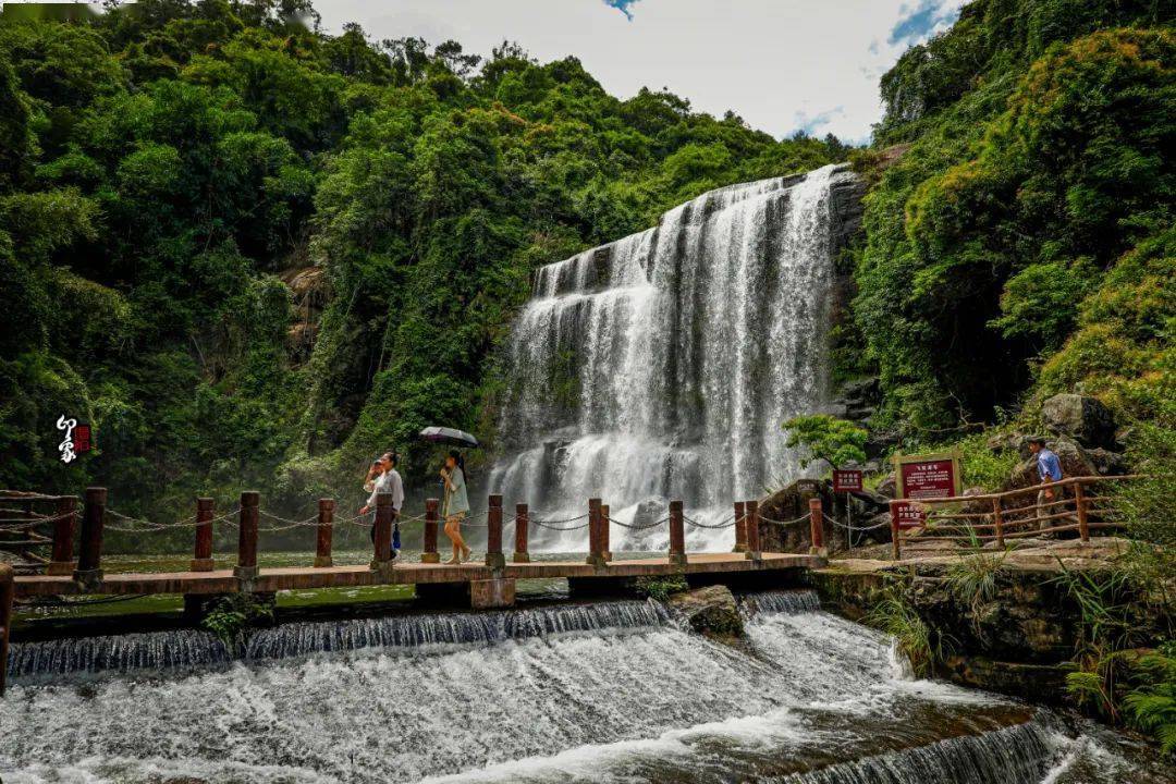 印象揭阳黄满寨瀑布飞珠溅玉水韵华章