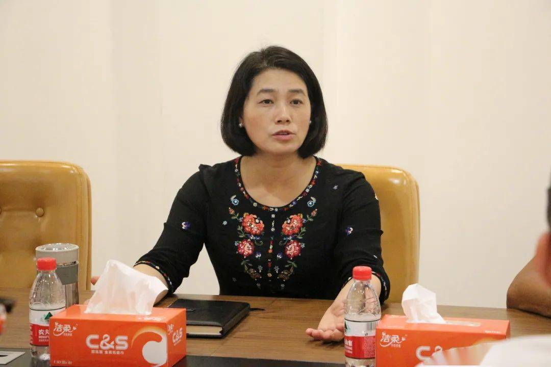 镇领导督导生态环境和黑臭水体整治工作