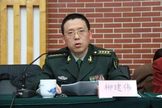 名家谈写作柳建伟作品的文学性决定其成败生死