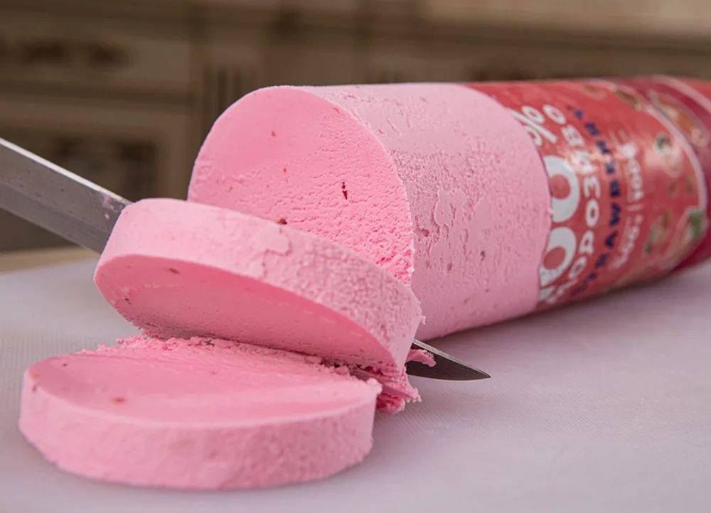 甄选黑海之滨敖德萨大草莓,乌克兰乡村传统糖渍法,制作成鲜甜美味的