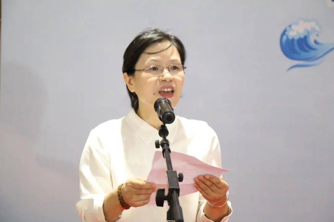 南昌市人民政府副市长龙国英宣布开班7月15日,"奔跑吧·赣鄱少年"