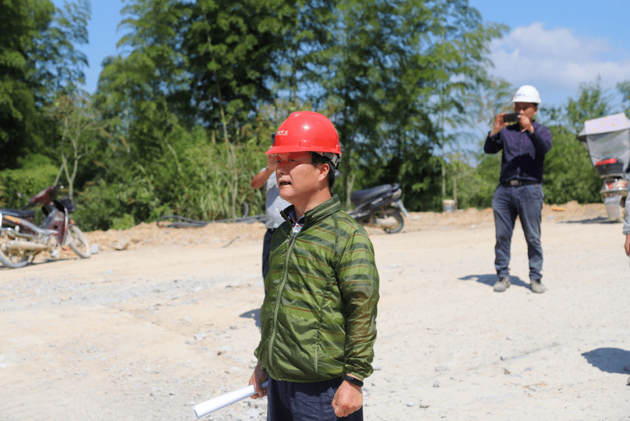 事故演练总结会泾县皖南救护队队长杨来富对此次演练活动进行总结指导