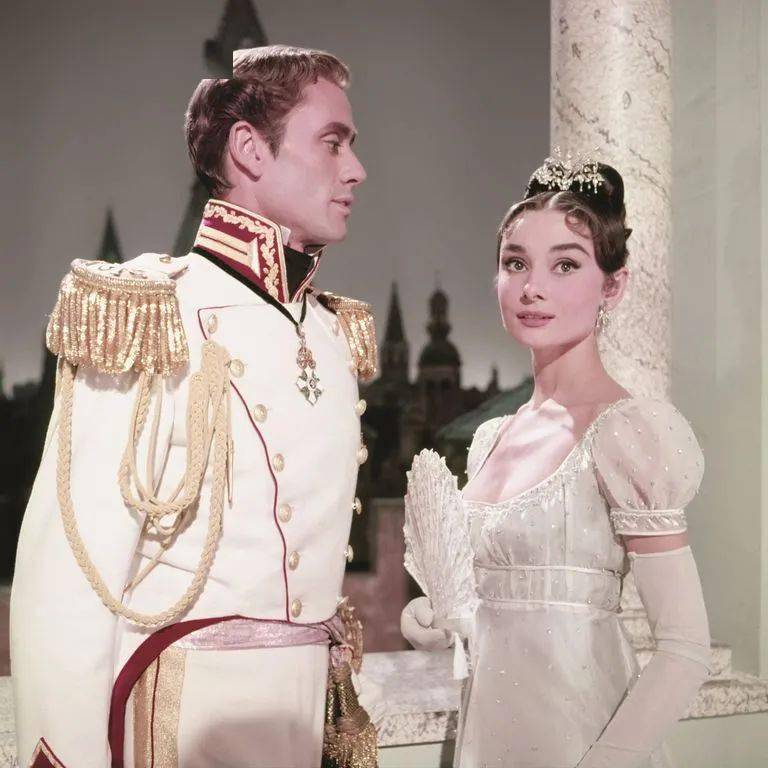 欧洲|200多年了，简·奥斯汀最爱的美裙依旧经典！胸以下全是腿靠它了