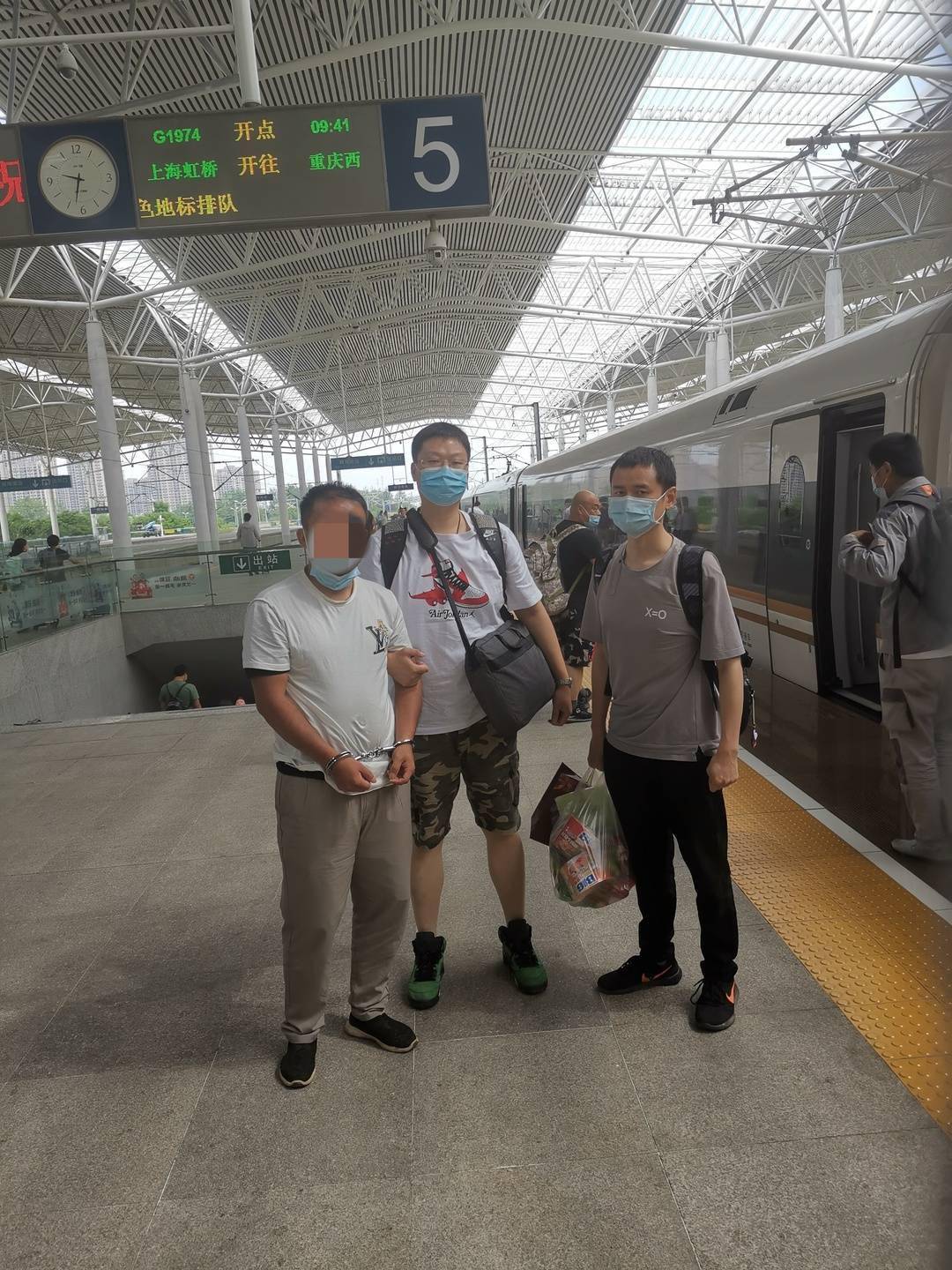 男子租赁轿车冒充"港商"流窜多地诈骗被抓