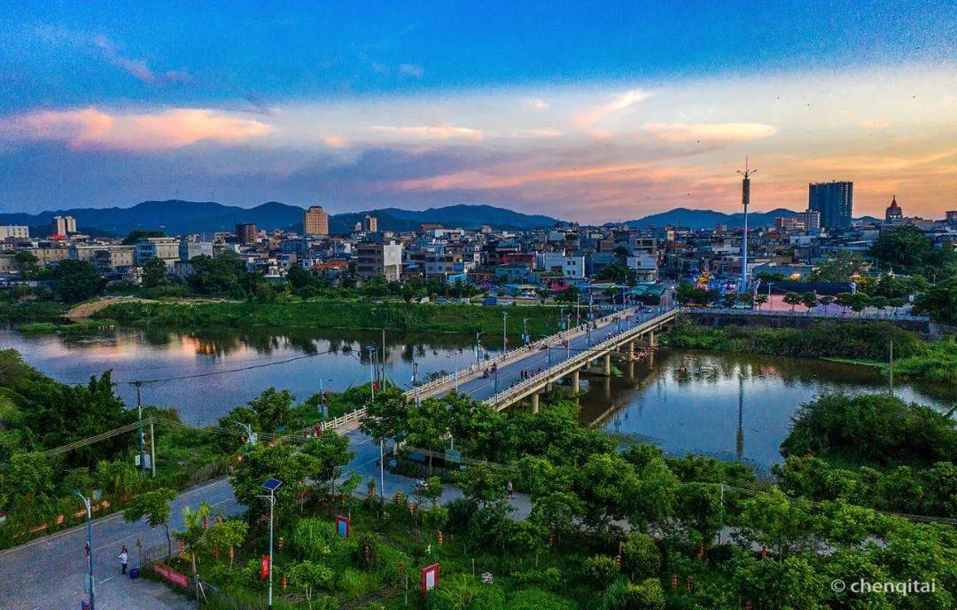 航拍葵潭吉成傍晚时分