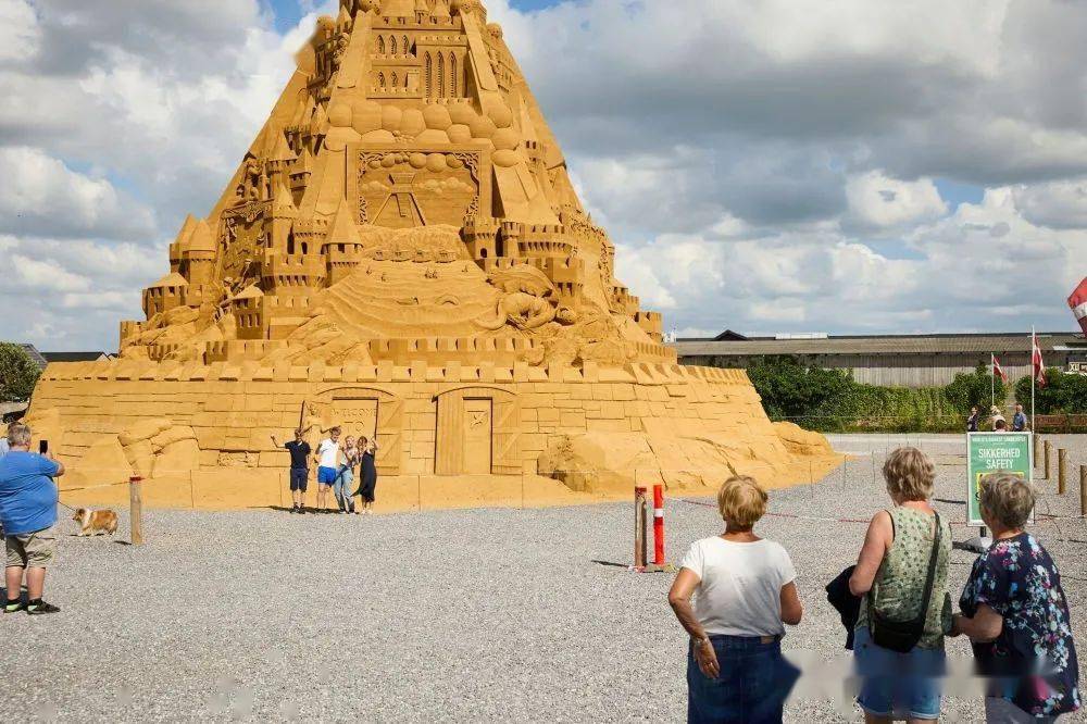 图集:全球最高沙雕