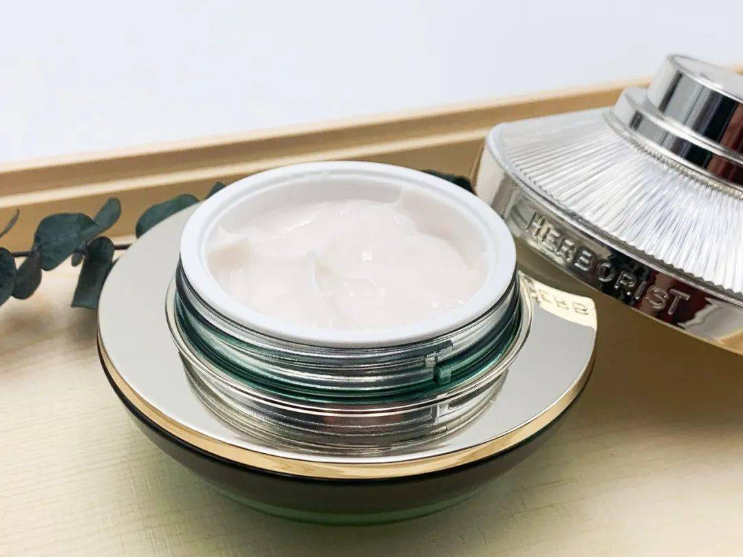 手指|开箱 | 今天就让你们知道三十多度的手指能开出多高分的箱